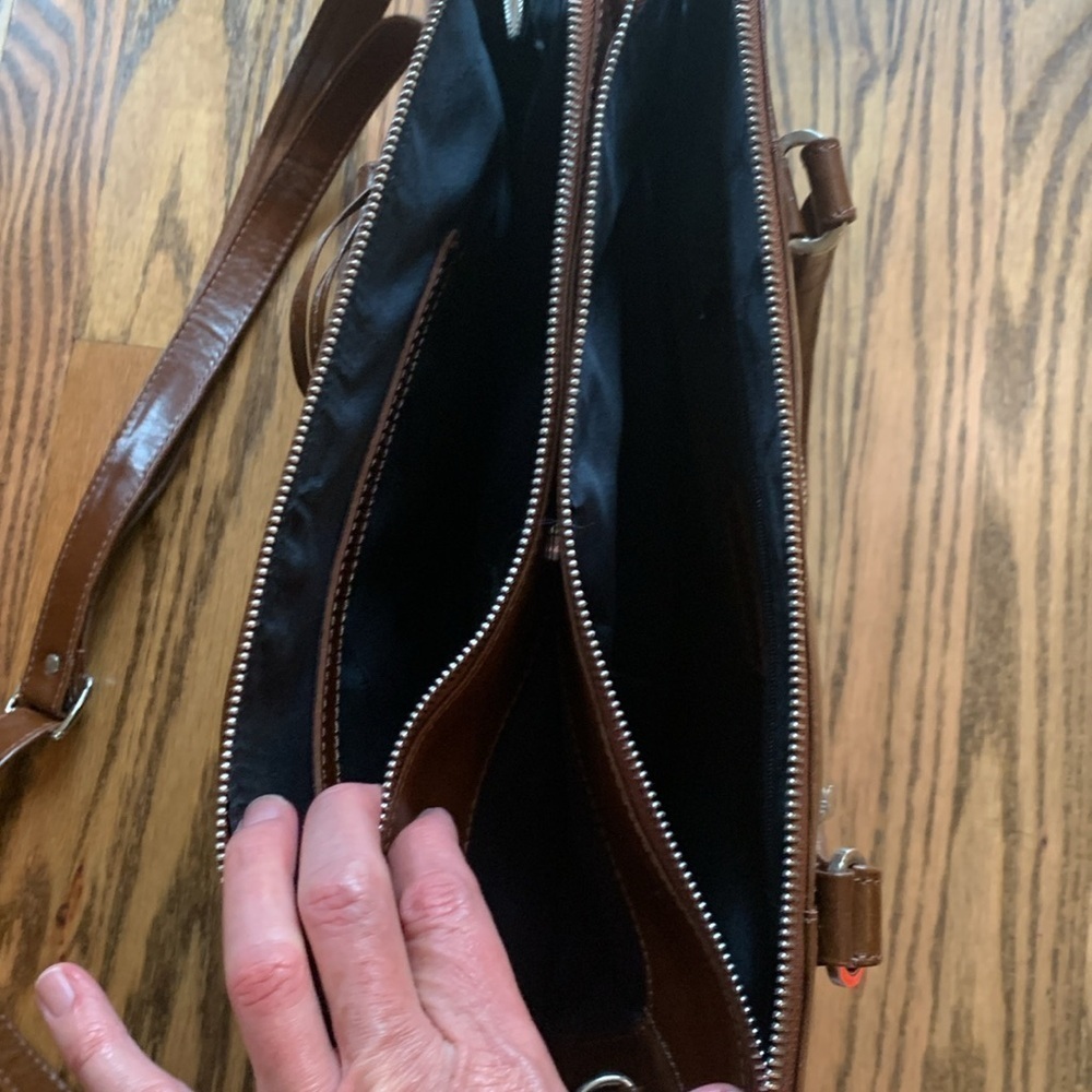 Ashwood genuine brown leather work satchel/tote with adjustable removable strap - Picture 8 of 16